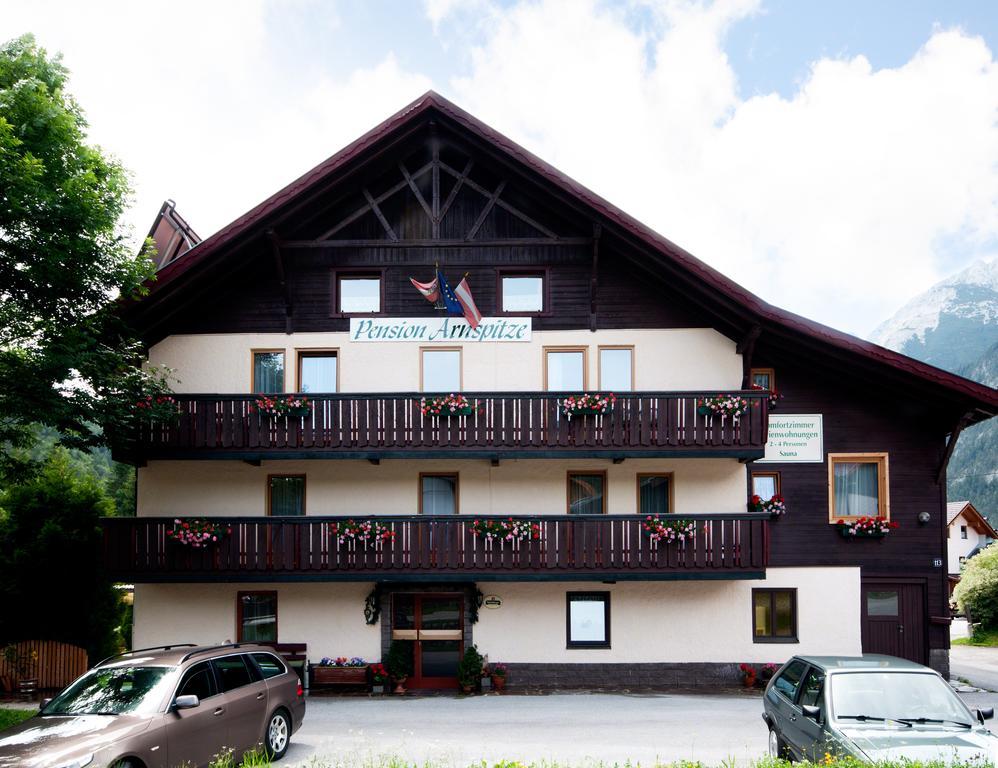 Pension Arnspitze Scharnitz Bagian luar foto
